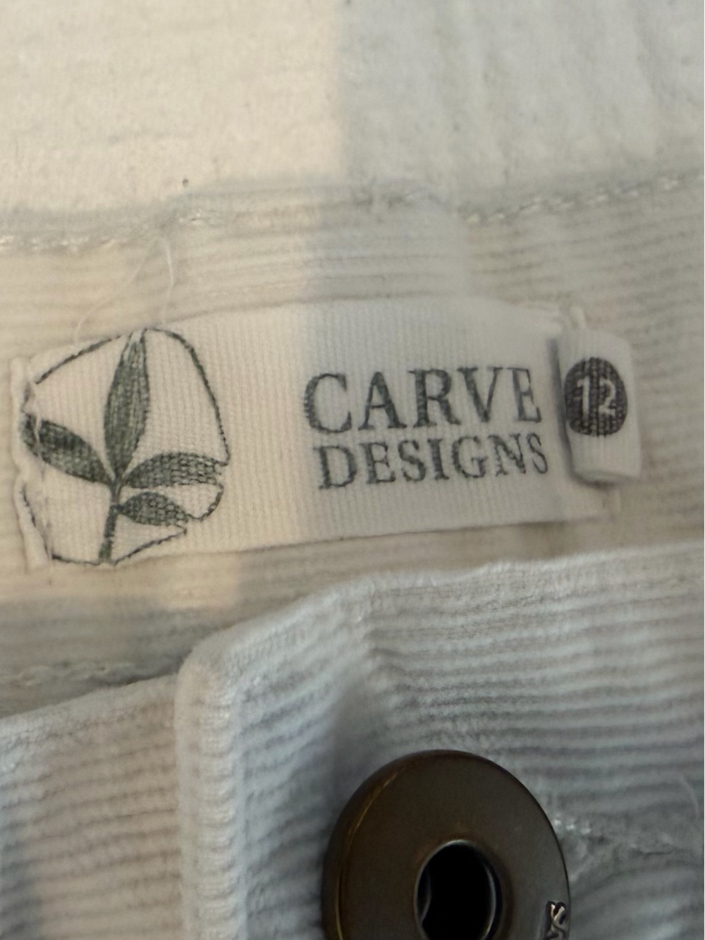 Carve Designs Oahu Shorts light cloud white color Size 12 - Picture 3 of 3